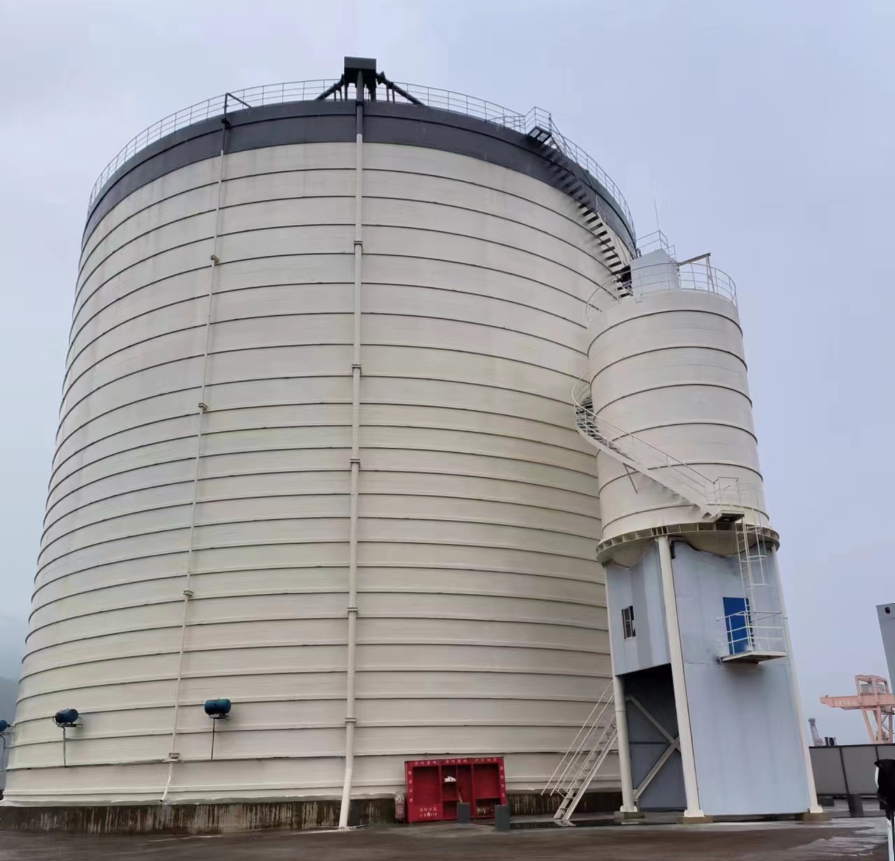 武陵10万吨水泥钢板库